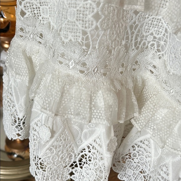 *Alexis White Lace Mini Skirt - Picture 5 of 13